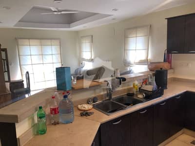 عمارکینیان ویوز اسلام آباد میں 3 کمروں کا 10 مرلہ مکان 1.65 لاکھ میں کرایہ پر دستیاب ہے۔