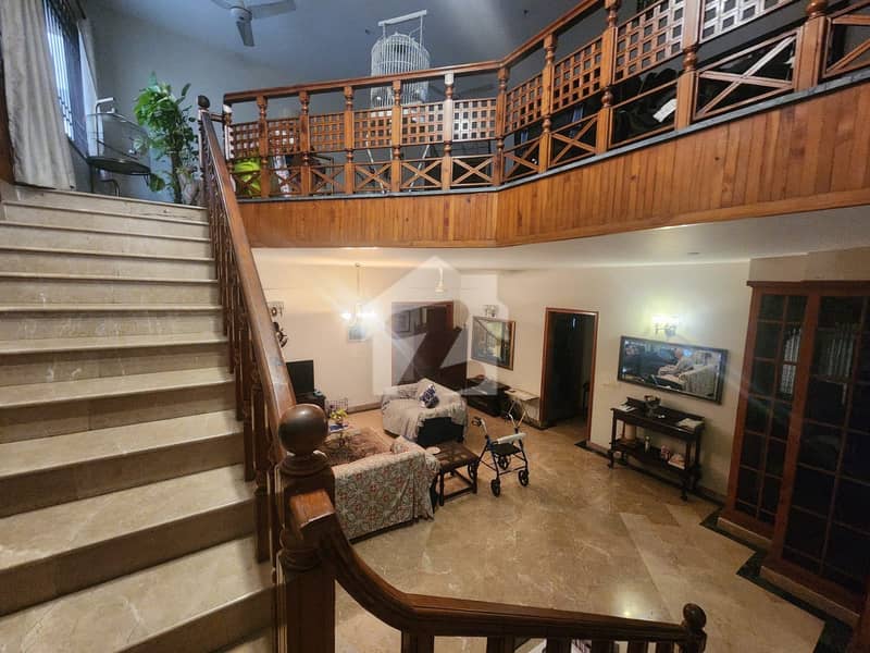 500 Sq Yards Well Maintained House 500 Sq Yards Well Maintained House