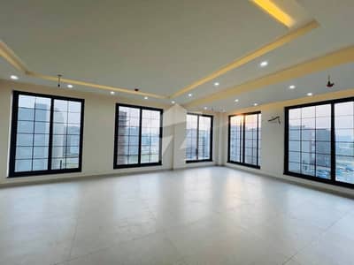 5 Marla Brand New Commercial Floor For Rent 100 Feet Road