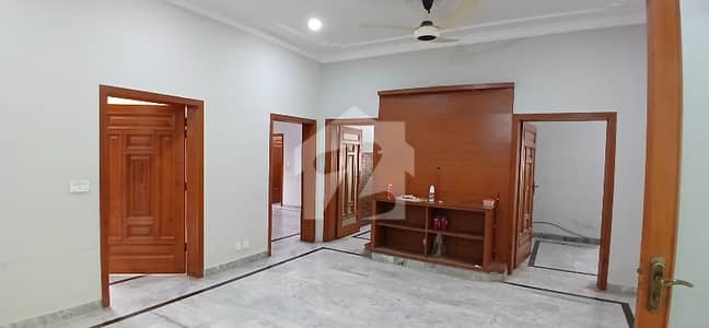 10 Marla Upper Portion Available For Rent In Media Town Block A
