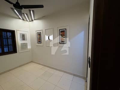 Small Bukhari 1st Floor Family Building Fully Renovated 2 Bedroom Attached Washroom Lounge Kitchen Dha6