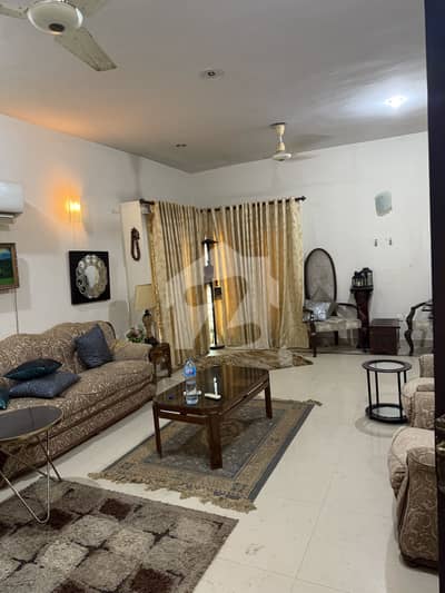 Fully Furnished GROUND PORTION 300 Yards 1 Bedrooms Drawing Dining Luge Parking