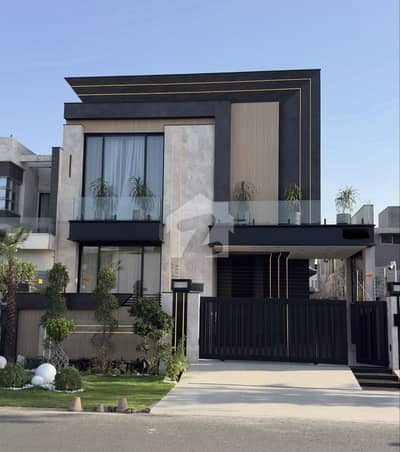 10 MARLA ULTRA MODERN DESIGN HOUSE AVAILABLE FOR SALE AT HOT LOCATION NEAR TO AIRPORT IN DHA PHASE 8 10 MARLA ULTRA MODERN DESIGN HOUSE AVAILABLE FOR SALE AT HOT LOCATION NEAR TO AIRPORT IN DHA PHASE 8
