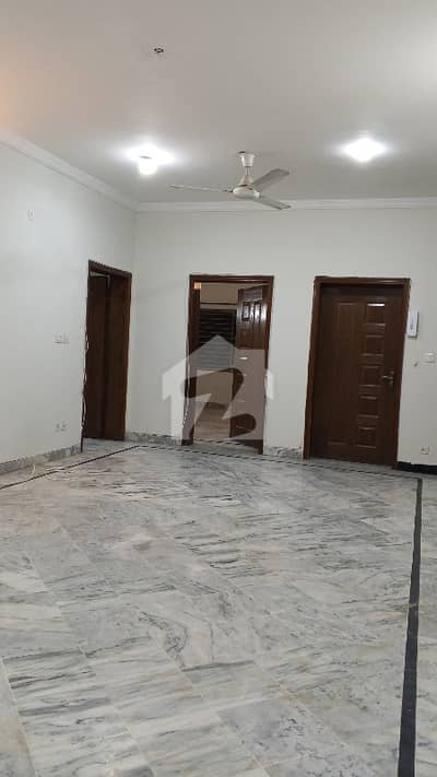 Mian Boulevard Corner Portion For Rent In Korang Proper