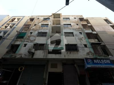900 Square Feet Flat For Sale Is Available In Muslim Commercial Area