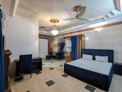 FOR RENT Fully Furnished 9-Beds Double Storey House F-7/2