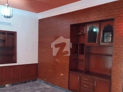 فیصل ٹاؤن ۔ بلاک سی فیصل ٹاؤن,لاہور میں 4 کمروں کا 10 مرلہ مکان 4.1 کروڑ میں برائے فروخت۔ فیصل ٹاؤن ۔ بلاک سی فیصل ٹاؤن,لاہور میں 4 کمروں کا 10 مرلہ مکان 4.1 کروڑ میں برائے فروخت۔