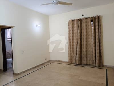 10 MARLA HOUSE FOR RENT IN WAPDA TOWN FOR SILENT OFFICE