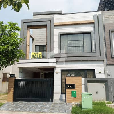 5 Marla Residenital House For Sale In Hussain Block, Nearby Commercial Market, School, Mosque And Health Care Canter