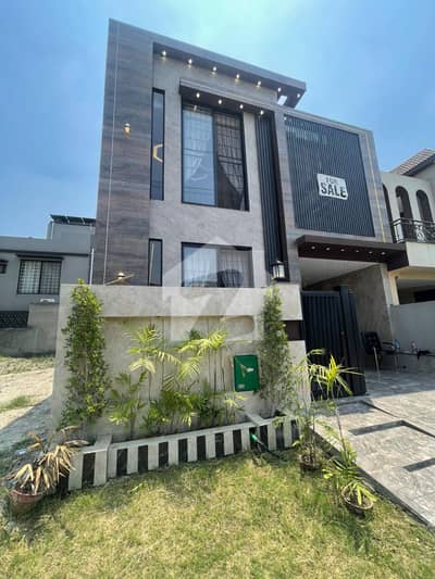 5 Marla residenital House For Sale In Sherhah Block, Nearby Commercial Market, School, Mosque and Health Care Canter