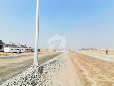 8 MARLA COMMERICAL MAIN PINE AVENUE ROAD 150 WIDE ROAD BEST INVESTMENT 8 MARLA COMMERICAL MAIN PINE AVENUE ROAD 150 WIDE ROAD BEST INVESTMENT