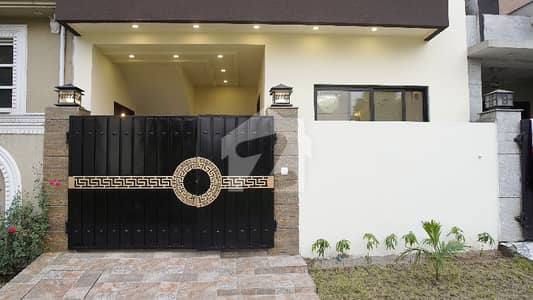 Prime Location 3 Marla House In Only Rs. 16000000
