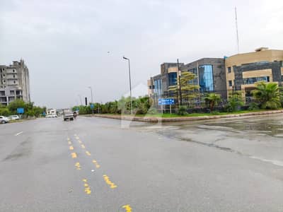 بحریہ ٹاؤن فیز 8 ۔ بلاک اے بحریہ ٹاؤن فیز 8,بحریہ ٹاؤن راولپنڈی,راولپنڈی میں 10 مرلہ رہائشی پلاٹ 80.0 لاکھ میں برائے فروخت۔ بحریہ ٹاؤن فیز 8 ۔ بلاک اے بحریہ ٹاؤن فیز 8,بحریہ ٹاؤن راولپنڈی,راولپنڈی میں 10 مرلہ رہائشی پلاٹ 80.0 لاکھ میں برائے فروخت۔
