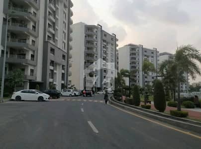 10 Marla Flat Is Available For sale 10 Marla Flat Is Available For sale