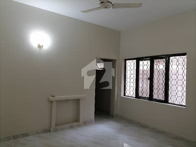 Unoccupied Prime Location Flat Of 10 Marla Is Available For Rent In Askari