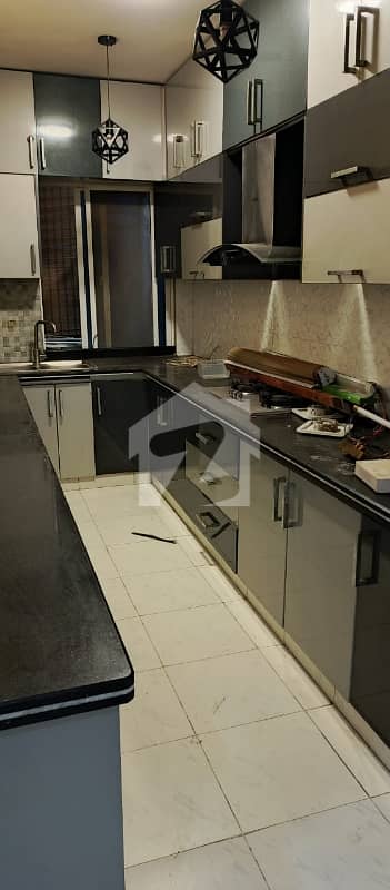 Prime Location Bukhari Commercial Area 1538 Square Feet Flat Up For sale