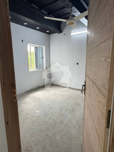 ایف ۔ 11/2 ایف ۔ 11,اسلام آباد میں 6 کمروں کا 1 کنال مکان 26.5 کروڑ میں برائے فروخت۔
