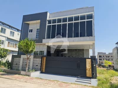 ٹاپ سٹی 1 اسلام آباد میں 6 کمروں کا 10 مرلہ مکان 4.85 کروڑ میں برائے فروخت۔