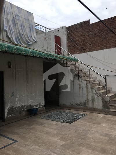 چونگی امر سدھو لاہور میں 6 کمروں کا 5 مرلہ مکان 1.36 کروڑ میں برائے فروخت۔ چونگی امر سدھو لاہور میں 6 کمروں کا 5 مرلہ مکان 1.36 کروڑ میں برائے فروخت۔