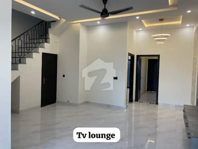 Paragon City Lahore 4 M House For Rent Near Park Comm Masjid School New House
