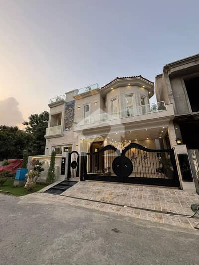8 Marla Brand New House Available For Sale In DHA Phase 9 Town 8 Marla Brand New House Available For Sale In DHA Phase 9 Town