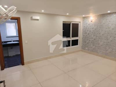 LUXURIOUS 8-BEDROOM DUPLEX APARTMENT FOR RENT
