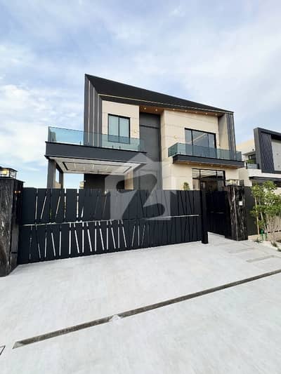 1 Kanal Elegant House For Rent in DHA PHASE 1