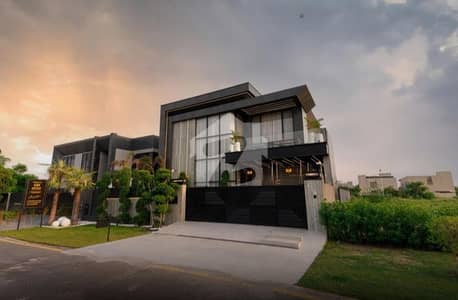 1 KANAL NEWLY ENTRY ULTRA MODERN FULLY FURNISHED LUXURY STYLE FOR SALE IN DHA PHASE 6 70 FT ROAD NEAR TO PARK.