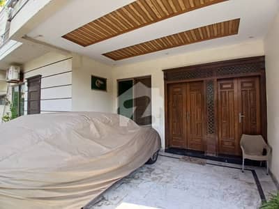 G-13/4 Double Story Used House size 35x70 Street 145 for Sale