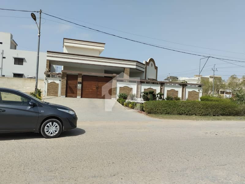 گلشنِ معمار گداپ ٹاؤن,کراچی میں 4 کمروں کا 1 کنال مکان 5.75 کروڑ میں برائے فروخت۔ گلشنِ معمار گداپ ٹاؤن,کراچی میں 4 کمروں کا 1 کنال مکان 5.75 کروڑ میں برائے فروخت۔