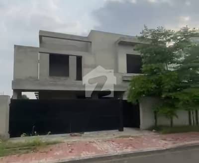 بحریہ آرچرڈ فیز 4 ۔ بلاک جی 1 بحریہ آرچرڈ فیز 4,بحریہ آرچرڈ,لاہور میں 4 کمروں کا 1 کنال مکان 2.95 کروڑ میں برائے فروخت۔
