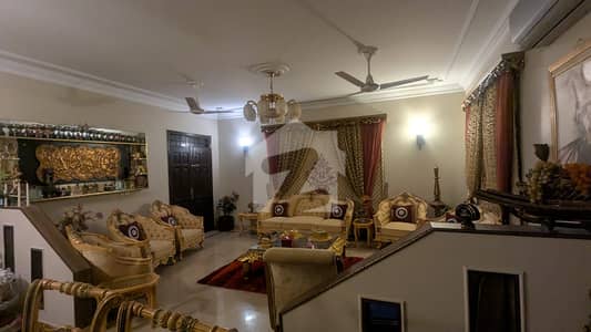 Well Maintained 300 Yards Duplex Is Available For Sale In DHA Phase 6