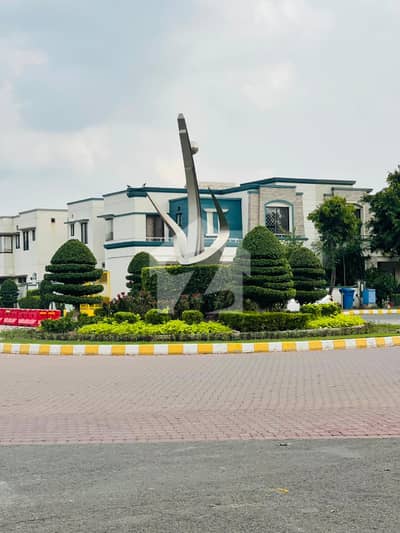 6.38 MARLA HOT LOCATION PLOT FOR SALE IN M BLOCK