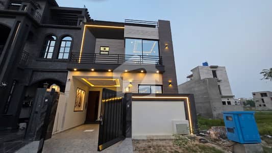 Modern 5 Marla Home In Prime Lake City Location Near To Park Near To Lake City Mall Modern 5 Marla Home In Prime Lake City Location Near To Park Near To Lake City Mall