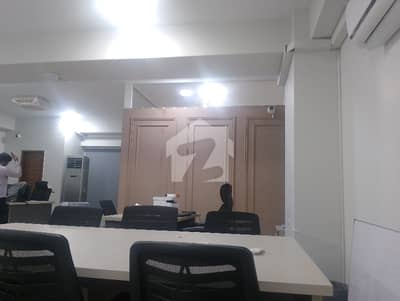 1608 Square Feet Office For rent In Shahra-e-Faisal