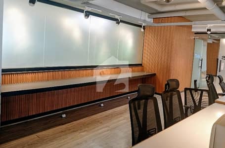 شاہراہِ فیصل کراچی میں 18 مرلہ Studio دفتر 8.0 لاکھ میں کرایہ پر دستیاب ہے۔ شاہراہِ فیصل کراچی میں 18 مرلہ Studio دفتر 8.0 لاکھ میں کرایہ پر دستیاب ہے۔