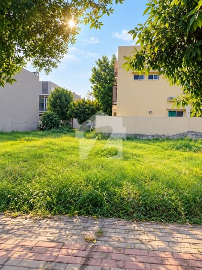10 Marla Builder Location Plot For Sale in Quaid Block Bahria Town Lahore 10 Marla Builder Location Plot For Sale in Quaid Block Bahria Town Lahore