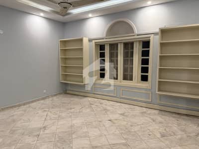 1 Kanal House For Rent In Gulberg For Residence Or Office Use 1 Kanal House For Rent In Gulberg For Residence Or Office Use