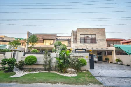 TASK EST OFFER : 23 Marla Used House In Dha Phase 2