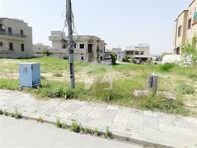 ڈی ایچ اے فیز 2 - سیکٹر جی ڈی ایچ اے ڈیفینس فیز 2,ڈی ایچ اے ڈیفینس,اسلام آباد میں 1 کنال رہائشی پلاٹ 4.5 کروڑ میں برائے فروخت۔ ڈی ایچ اے فیز 2 - سیکٹر جی ڈی ایچ اے ڈیفینس فیز 2,ڈی ایچ اے ڈیفینس,اسلام آباد میں 1 کنال رہائشی پلاٹ 4.5 کروڑ میں برائے فروخت۔