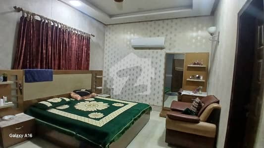 خیابانِ گارڈنز فیصل آباد میں 5 کمروں کا 5 مرلہ مکان 2.4 کروڑ میں برائے فروخت۔