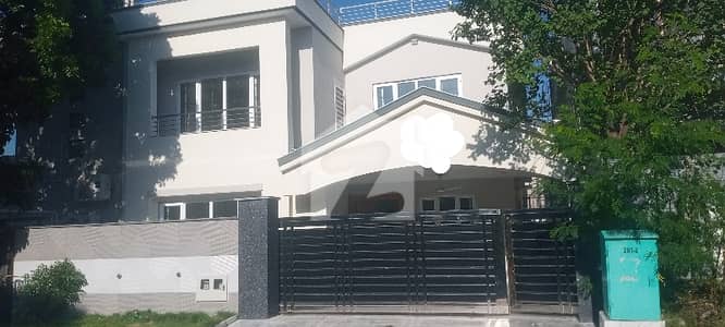 بحریہ ٹاؤن فیز 2 بحریہ ٹاؤن راولپنڈی,راولپنڈی میں 4 کمروں کا 10 مرلہ مکان 5.0 کروڑ میں برائے فروخت۔ بحریہ ٹاؤن فیز 2 بحریہ ٹاؤن راولپنڈی,راولپنڈی میں 4 کمروں کا 10 مرلہ مکان 5.0 کروڑ میں برائے فروخت۔