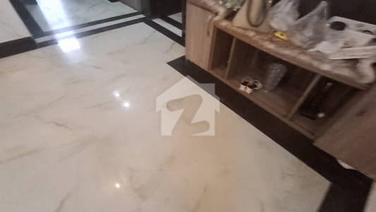 واپڈا ٹاؤن فیز 1 واپڈا ٹاؤن,لاہور میں 5 کمروں کا 10 مرلہ مکان 5.0 کروڑ میں برائے فروخت۔