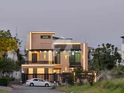1 kanal Designer house for sale in Multi Garden B17
