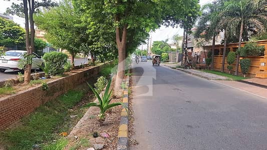 واپڈا ٹاؤن فیز 1 - بلاک جے1 واپڈا ٹاؤن فیز 1,واپڈا ٹاؤن,لاہور میں 1 کنال کمرشل پلاٹ 6.0 کروڑ میں برائے فروخت۔ واپڈا ٹاؤن فیز 1 - بلاک جے1 واپڈا ٹاؤن فیز 1,واپڈا ٹاؤن,لاہور میں 1 کنال کمرشل پلاٹ 6.0 کروڑ میں برائے فروخت۔