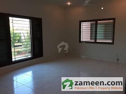 300 Yards 3 Year Old Slightly Used Out Class Bungalow For Rent Dha Phase 6 38 Street Off Ittehad