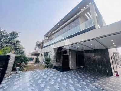 Slightly Used Modern 1 Kanal House Available For Rent Slightly Used Modern 1 Kanal House Available For Rent