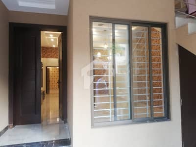 4.25 MARLA SLLITLY USED HOUSE FOR SALE 4.25 MARLA SLLITLY USED HOUSE FOR SALE
