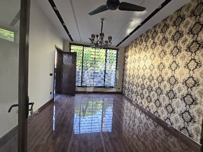 10 Marla Brand New House Available For Rent