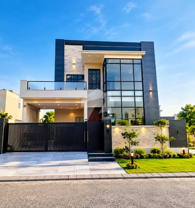 10 Marla Beautifully Designed House for Sale
